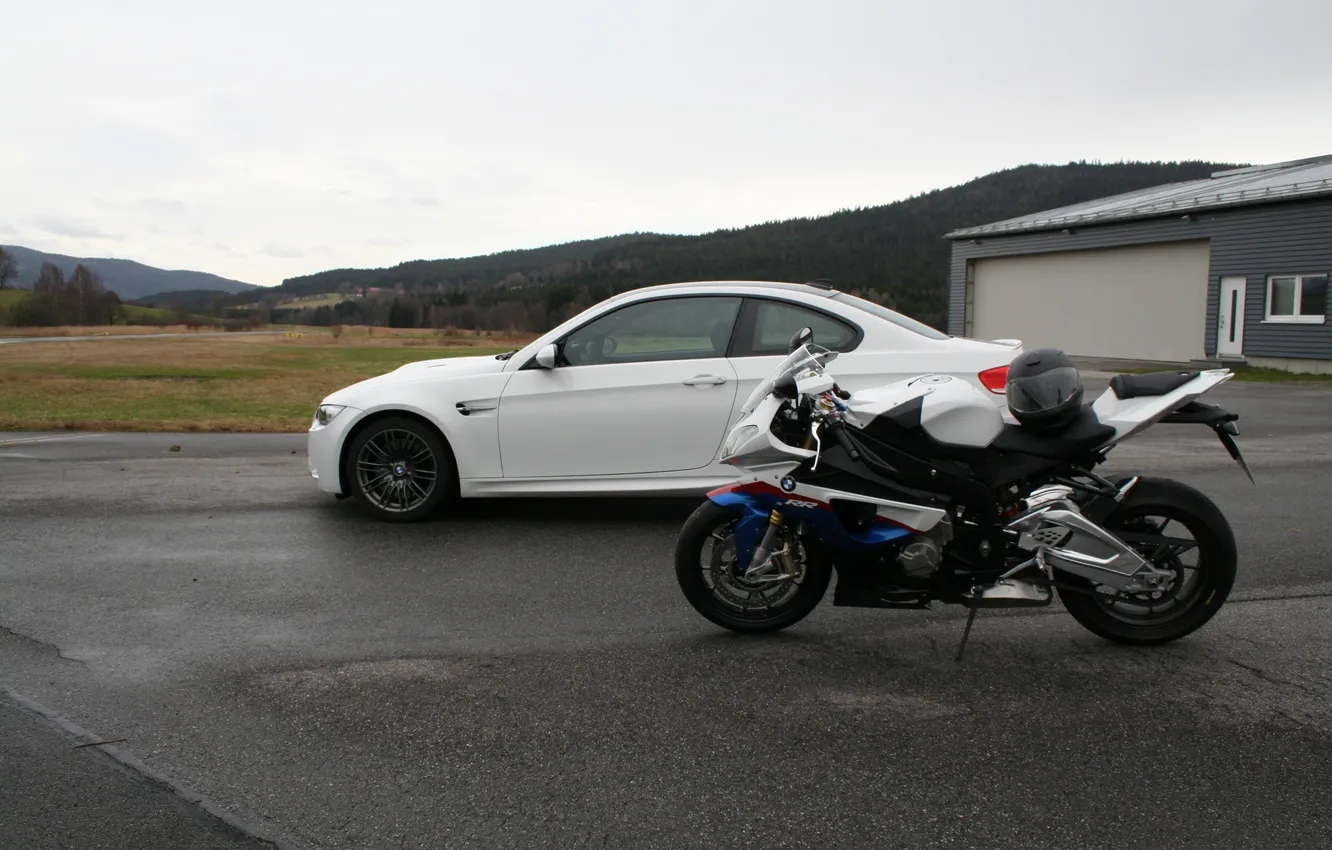 Photo wallpaper race, motorcycle, BMW S1000RR vs BMW M3