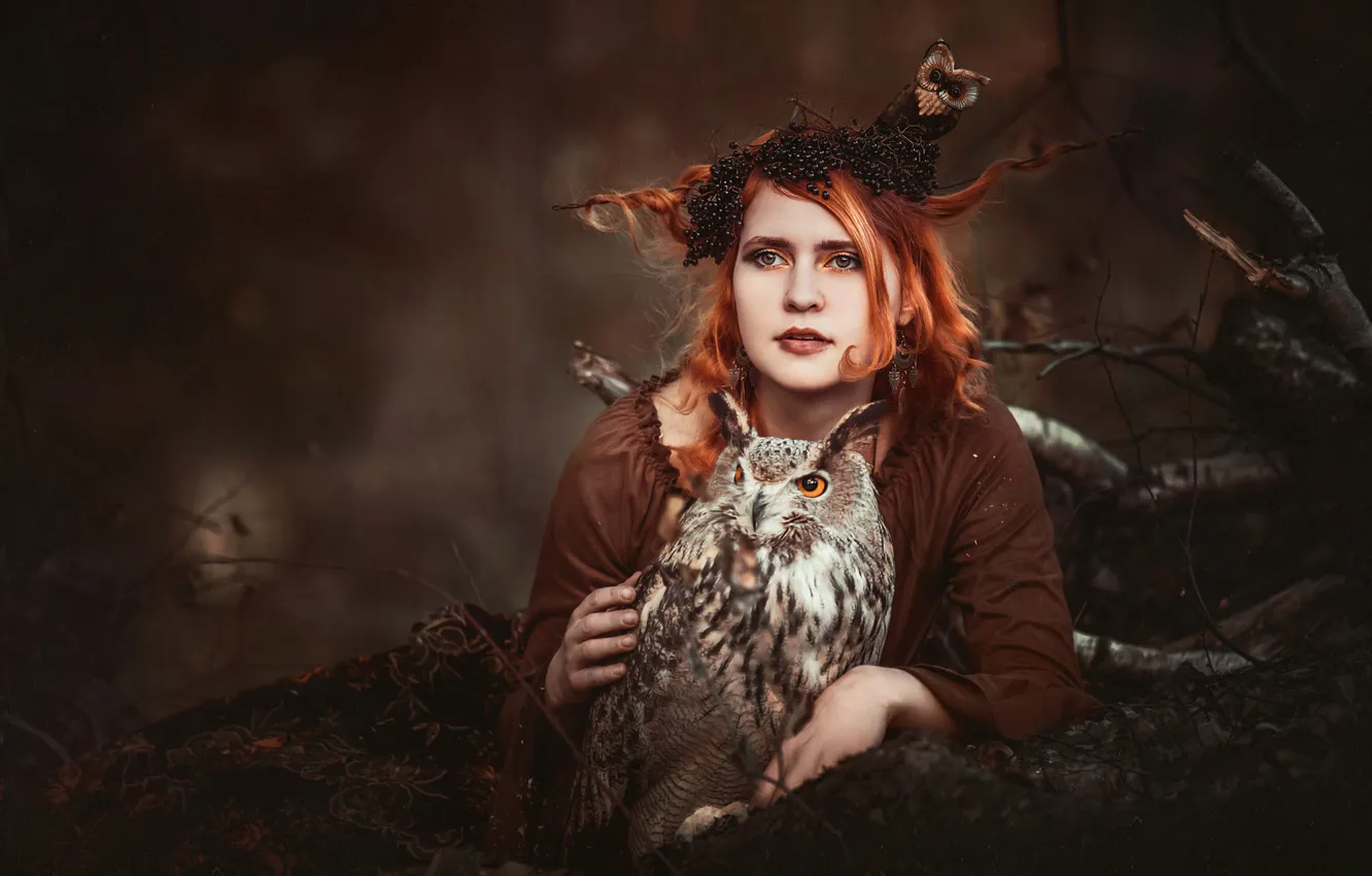Photo wallpaper girl, nature, style, berries, owl, bird, portrait, hairstyle