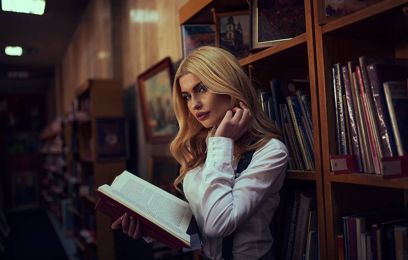 Photo wallpaper look, girl, mood, books, library, Beads Shakirović