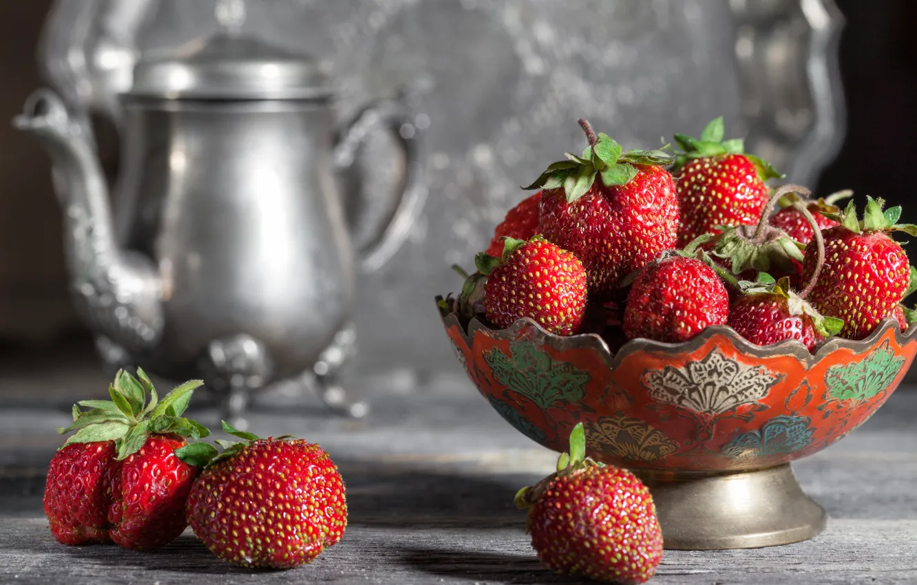 Photo wallpaper berries, kettle, strawberry