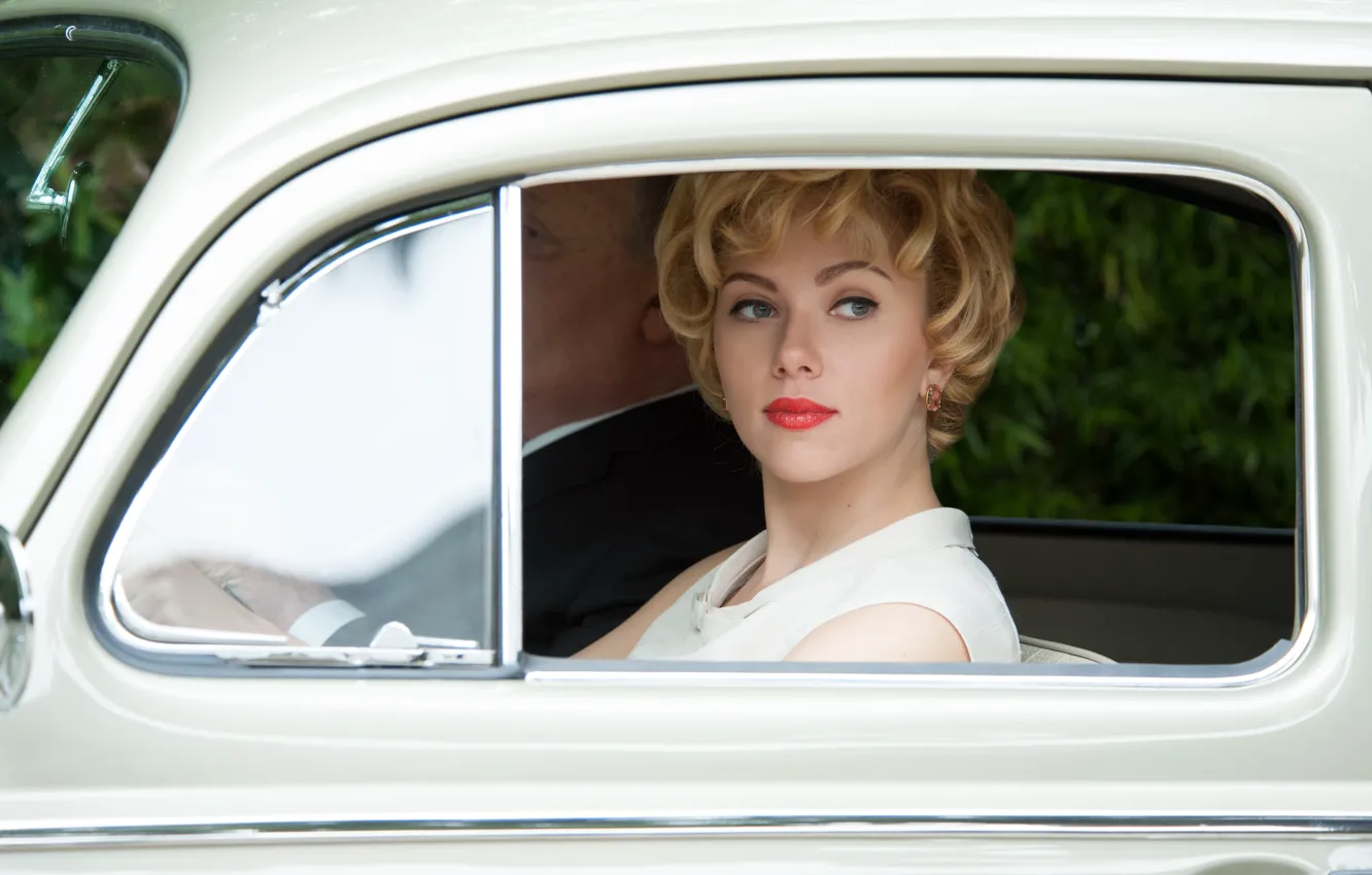 Photo wallpaper look, actress, blonde, car