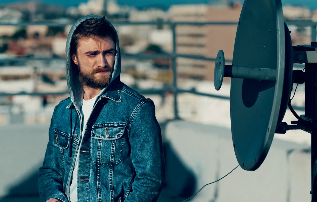 Photo wallpaper roof, jacket, hood, actor, beard, Daniel Radcliffe, bokeh, Daniel Radcliffe