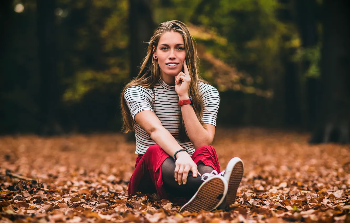 Photo wallpaper autumn, girl, nature