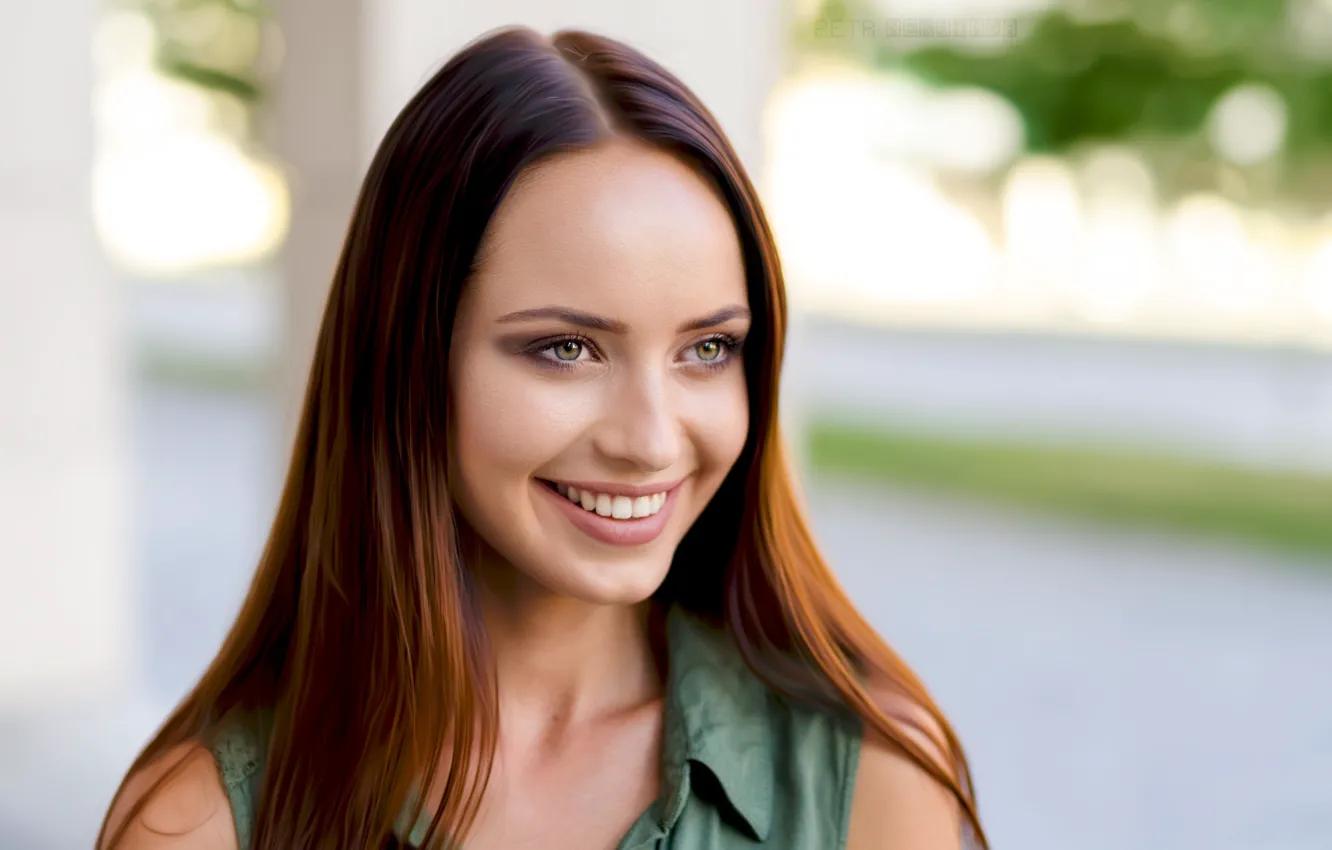 Photo wallpaper joy, smile, portrait, makeup, hairstyle, brown hair, beauty, bokeh