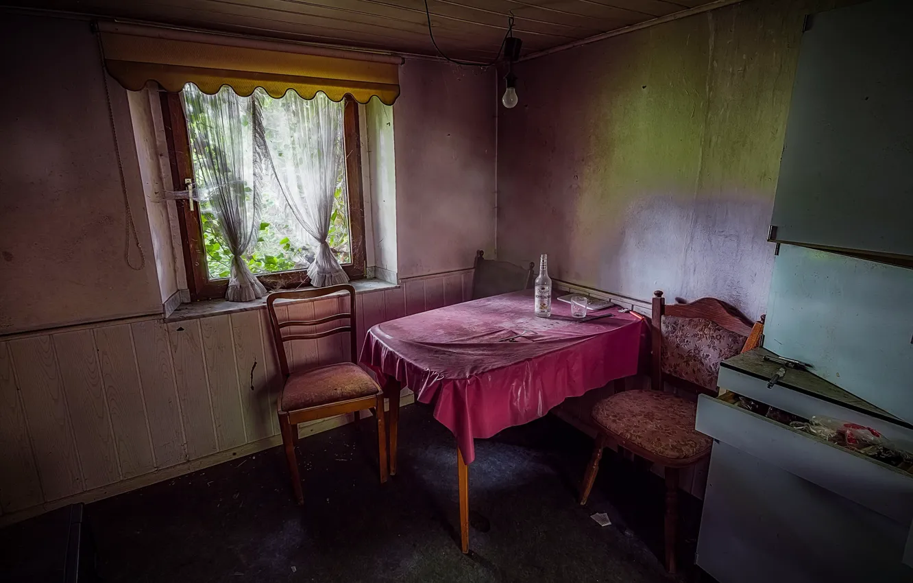 Photo wallpaper table, bottle, chair