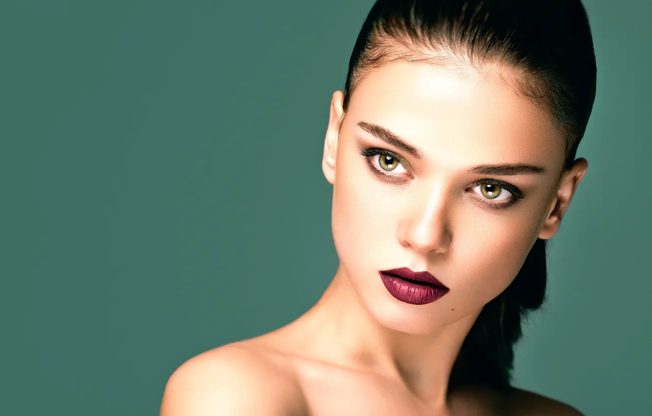 Photo wallpaper portrait, makeup, retouching, Anastasiia