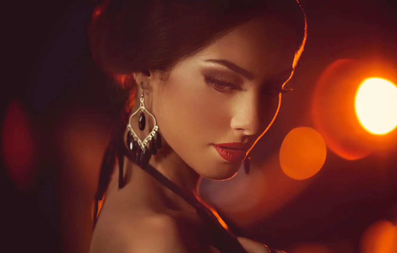 Photo wallpaper model, lamp, portrait, makeup, hairstyle, brown hair, twilight, beauty