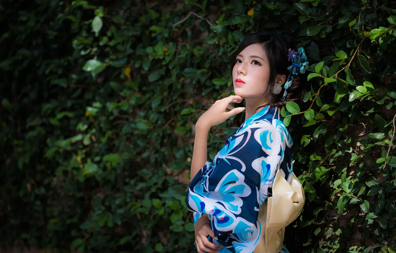 Photo wallpaper branches, brunette, kimono, Asian