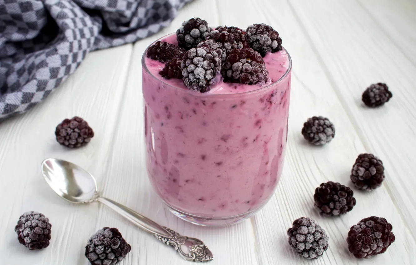 Photo wallpaper yogurt, glass, BlackBerry, Breakfast