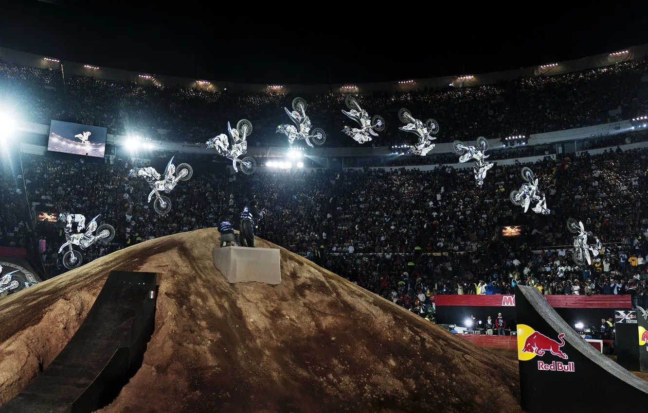 Photo wallpaper 2011, rome, x-games, x-fighters