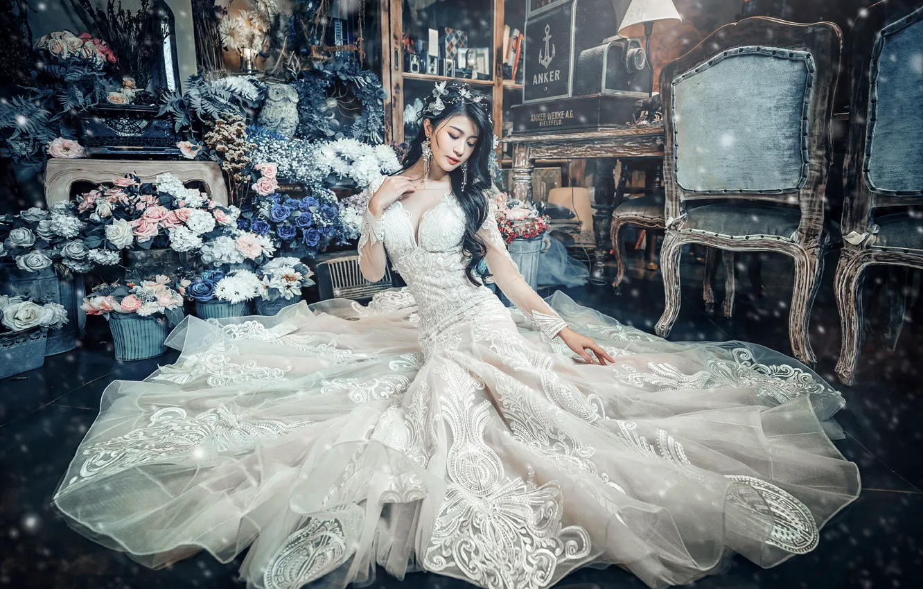 Photo wallpaper white, chest, girl, decoration, flowers, pose, style, room