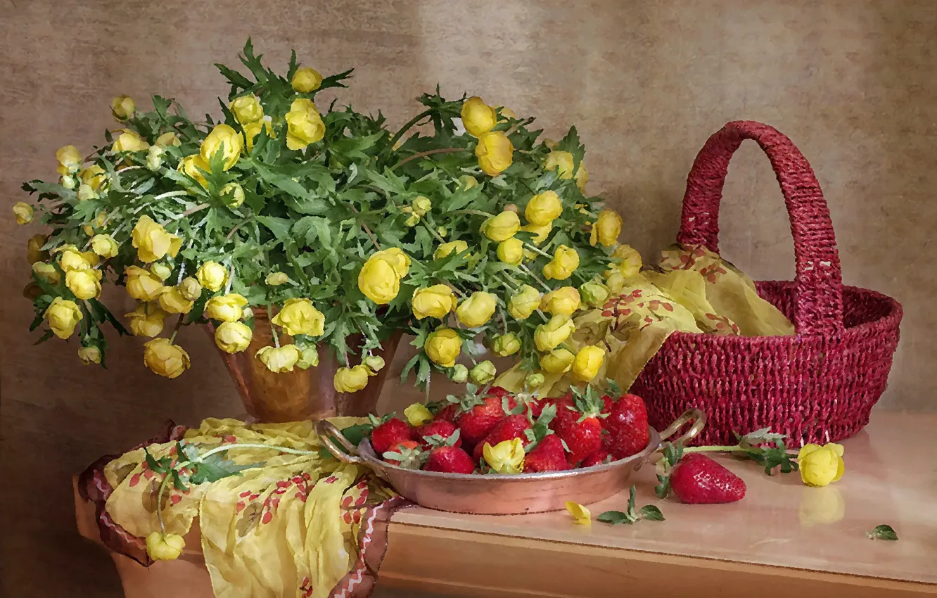 Photo wallpaper strawberry, composition, marigold