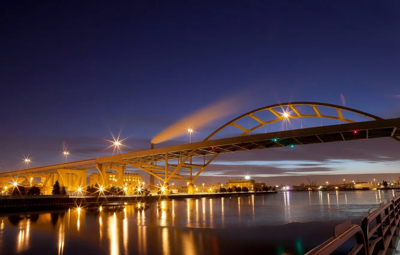 Photo wallpaper United States, Wisconsin, Milwaukee, Historic Third Ward, Hoan Bridge