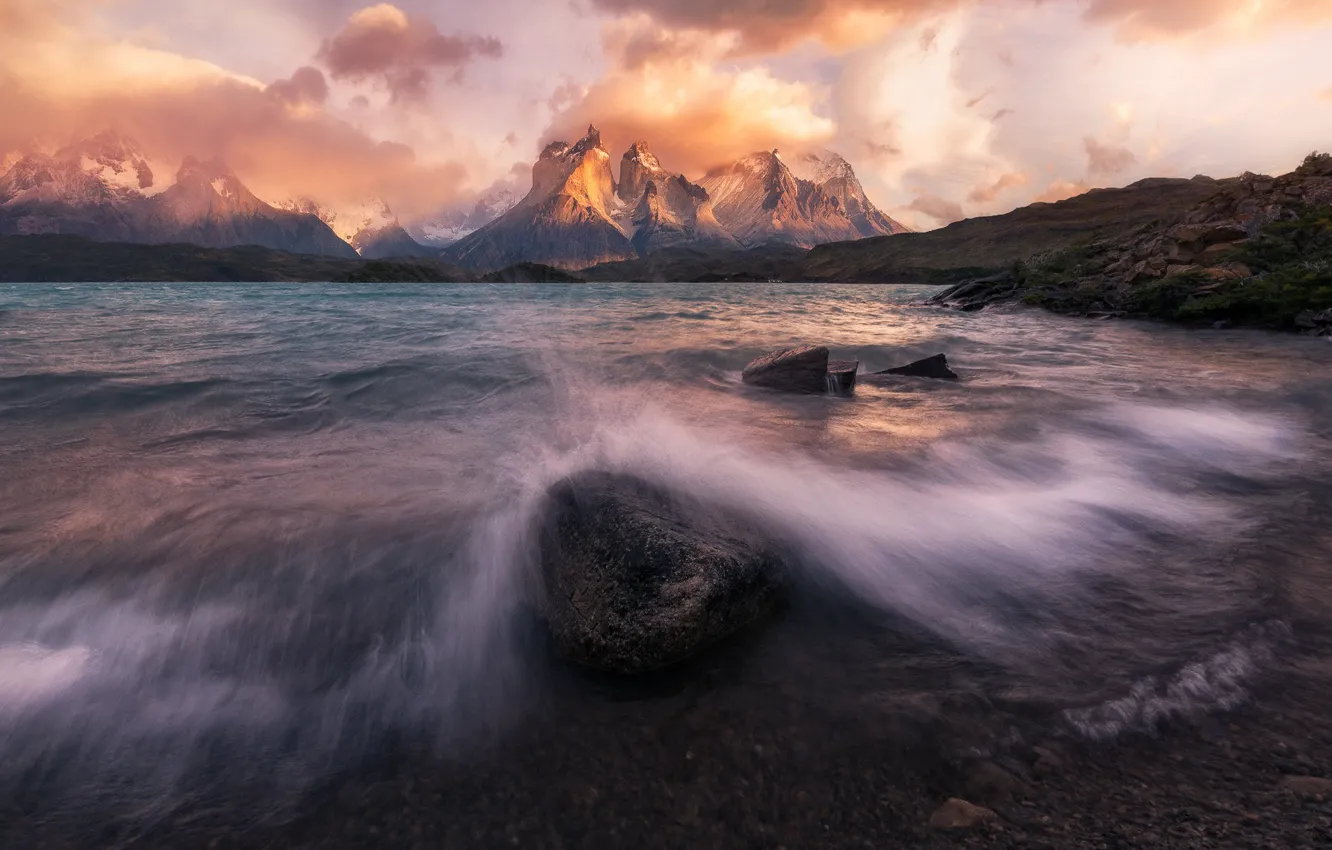 Photo wallpaper sea, wave, clouds, light, snow, sunset, mountains, squirt