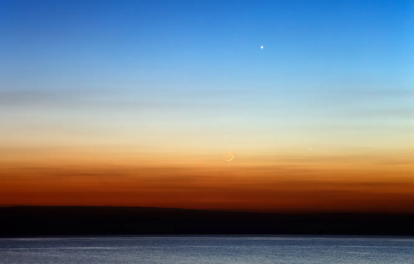 Photo wallpaper the sky, the ocean, The moon, horizon, Mercury, Venus