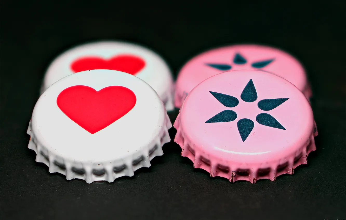 Photo wallpaper hearts, cover, black background, cap
