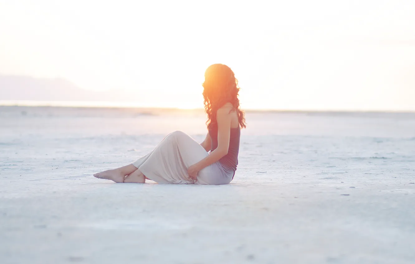 Photo wallpaper dusk, sunset, twilight, desert, sand, girl