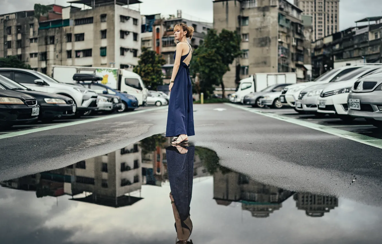 Photo wallpaper girl, street, puddle