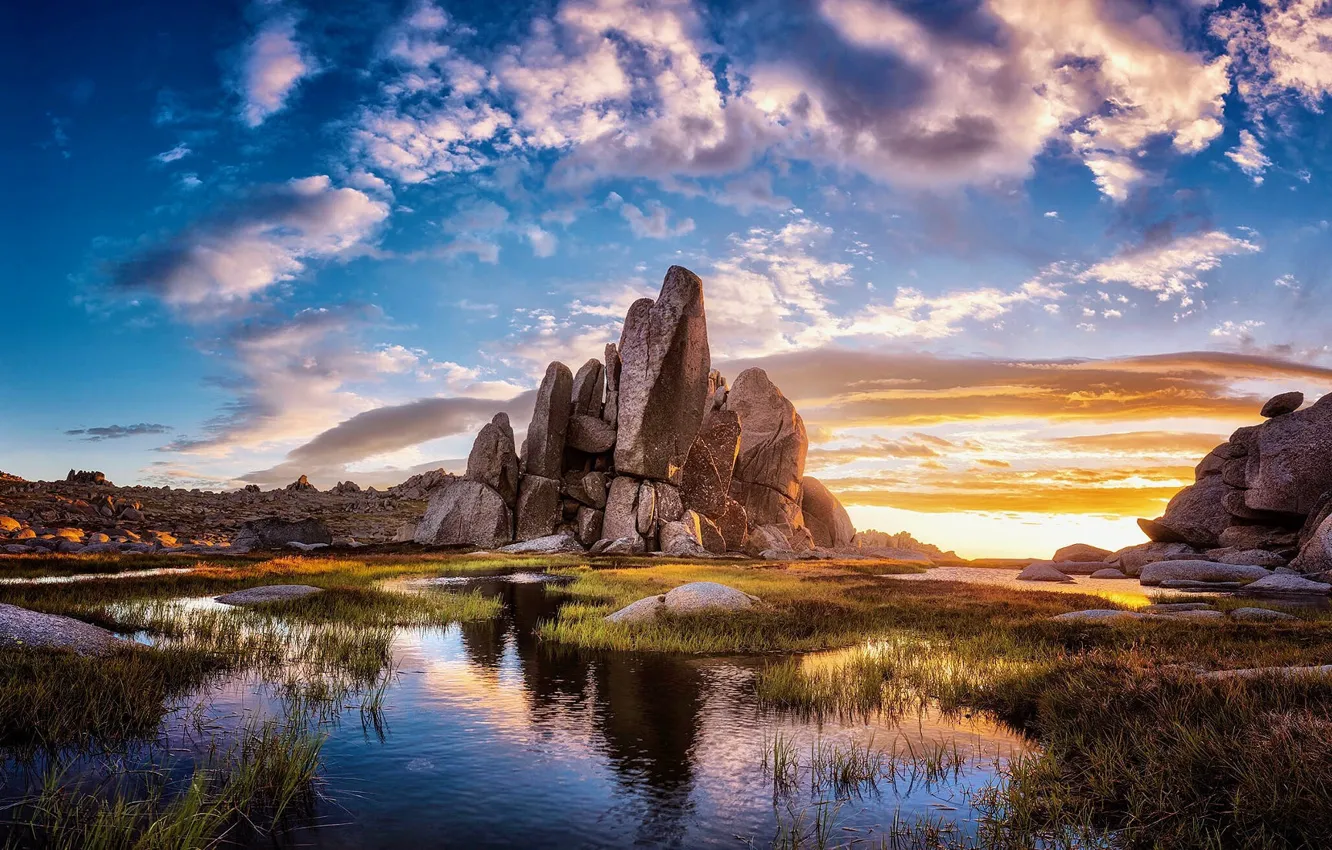 Photo wallpaper the sky, lake, stones, rocks