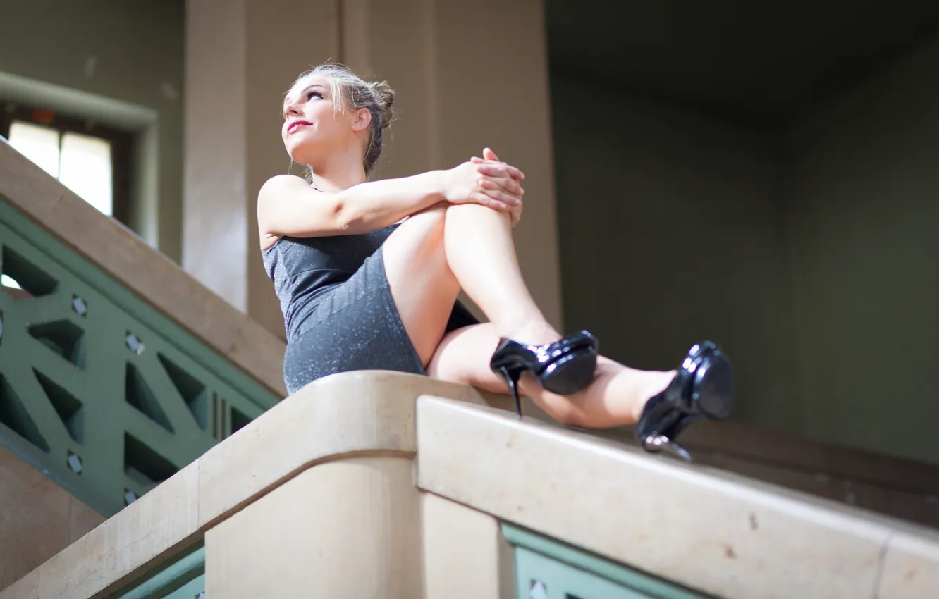 Photo wallpaper face, model, dress, legs, Lusi