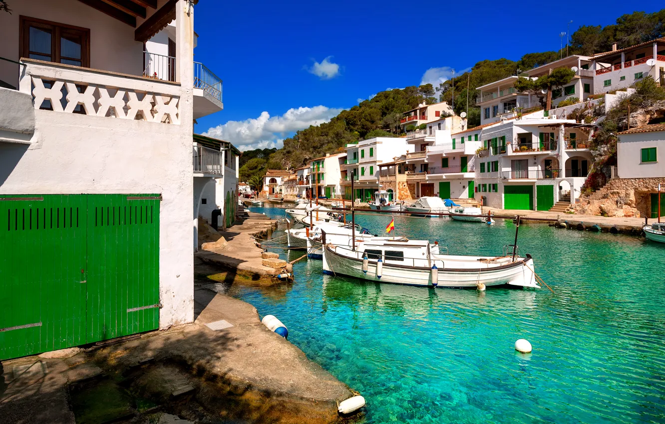 Photo wallpaper the sky, clouds, boat, home, Sunny, Spain, Mallorca, Cala Figuera
