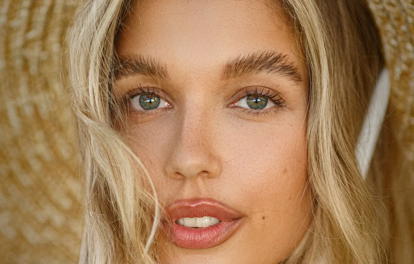 Photo wallpaper Panama, Valeria, blonde, Sergey Sorokin