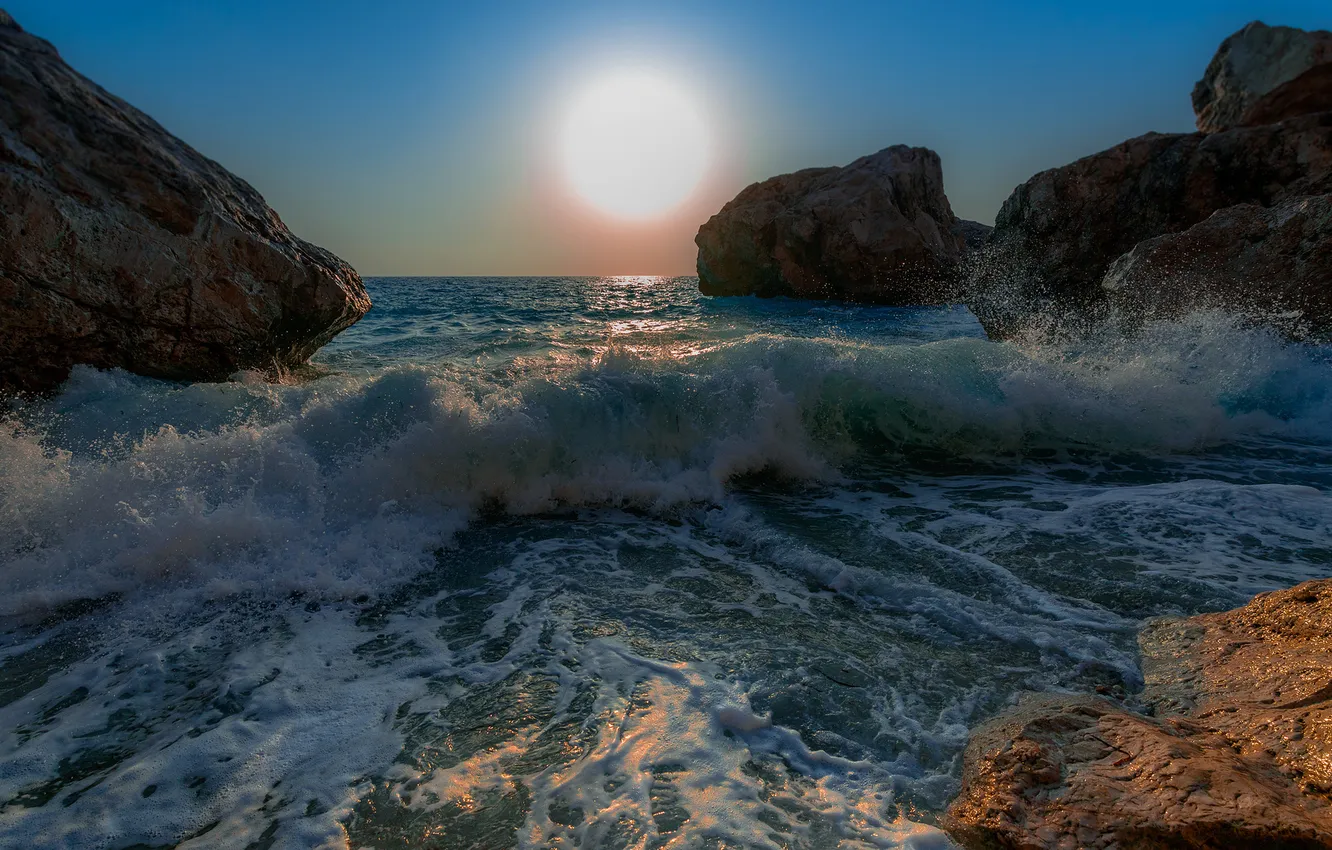 Photo wallpaper sea, wave, the sun, squirt, stones, surf