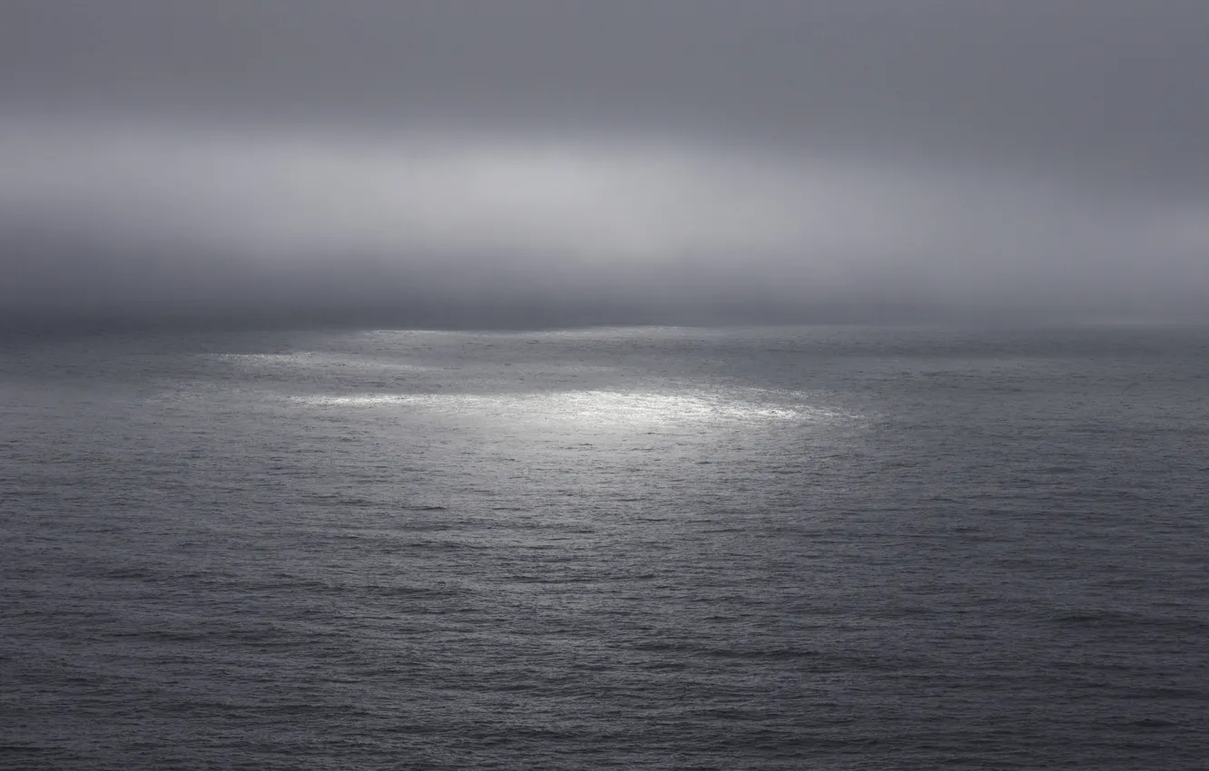 Photo wallpaper sea, storm, sunlight, gray clouds