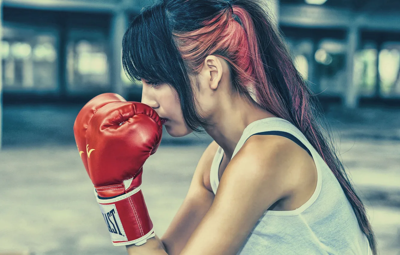 Photo wallpaper girl, face, hair, profile, Boxing gloves