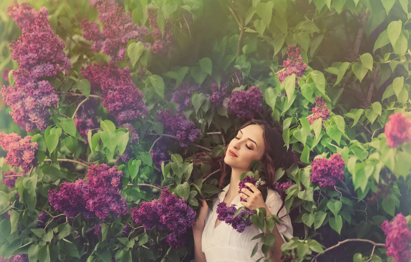 Photo wallpaper leaves, girl, flowers, nature, ideal, spring, blooms, lilac