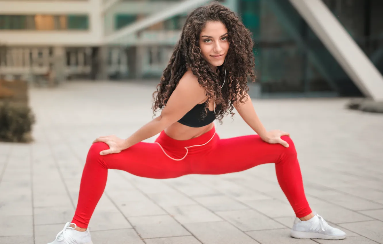 Photo wallpaper easy, pose, red, sport, tile, the building, positive, grace