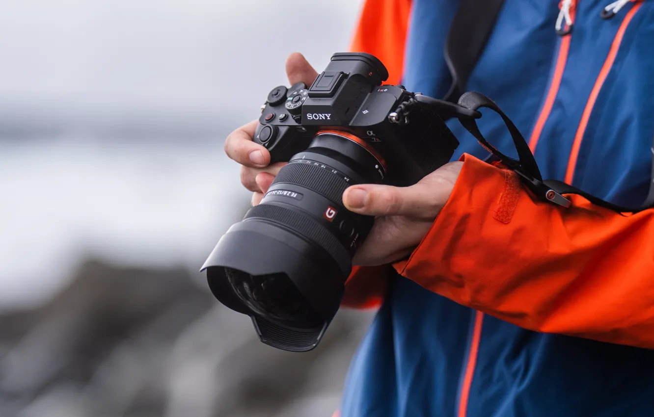 Photo wallpaper hands, Sony, closeup, Mirrorless Digital Camera, Sony A7R V, Mirrorless Digital camera