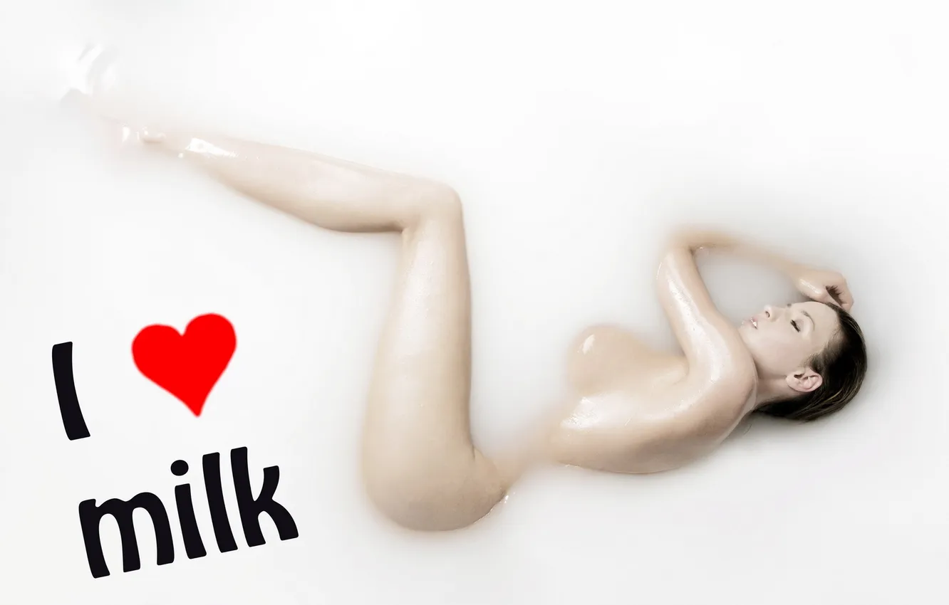 Photo wallpaper girl, milk, loves it
