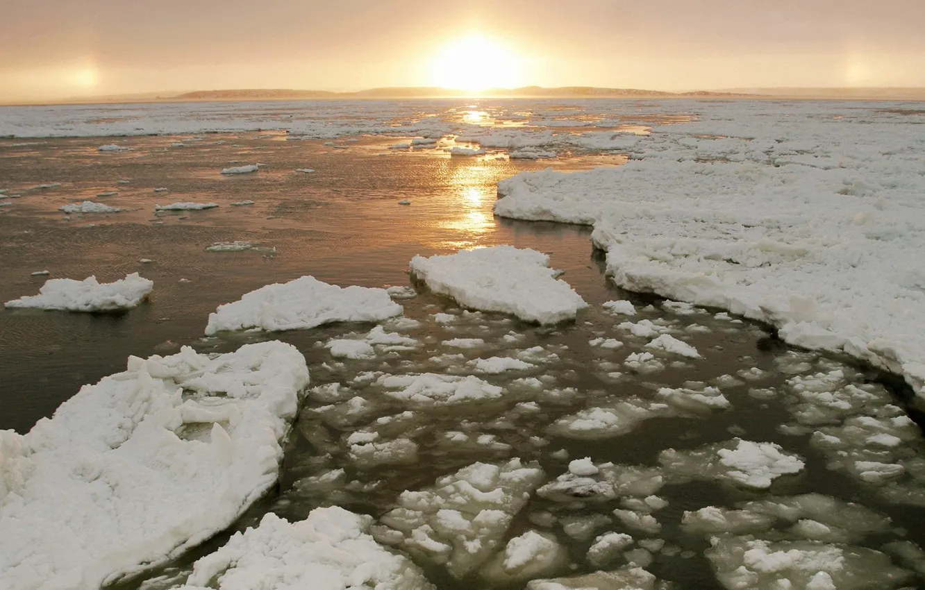 Photo wallpaper ice, water, the sun