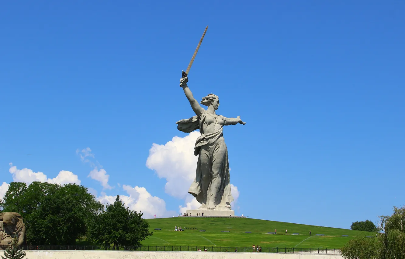 Photo wallpaper Sculpture, Front, Memory, Volgograd, Volgograd, Mamaev Kurgan, Mamayev Kurgan, The Motherland calls