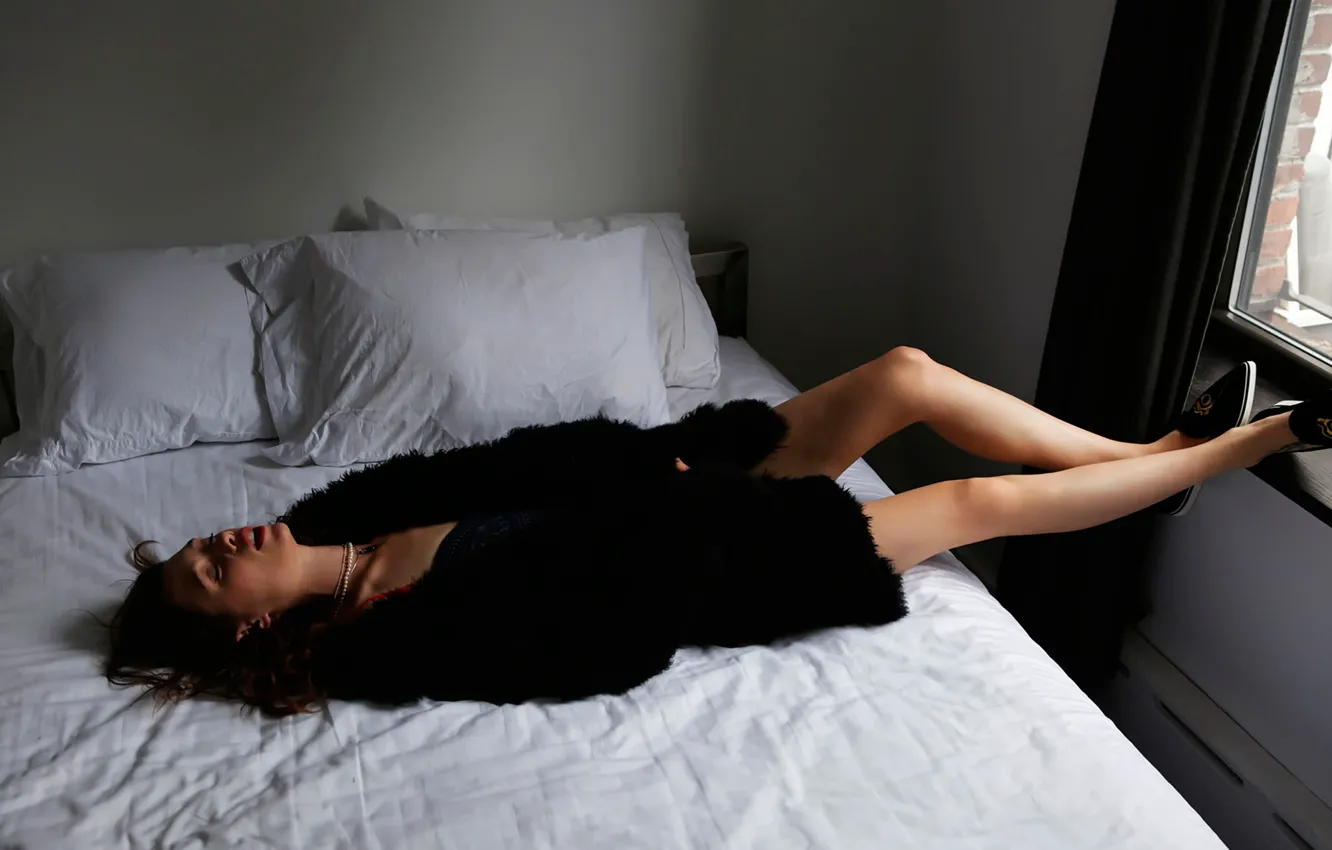 Photo wallpaper stay, bed, photoshoot, Astrid Berges-Frisbey, Malibu