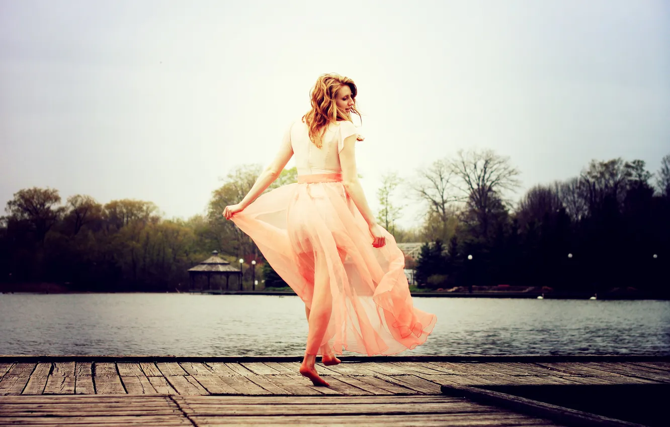 Photo wallpaper eyes, girl, the sun, lake, hair, back, dress, they say