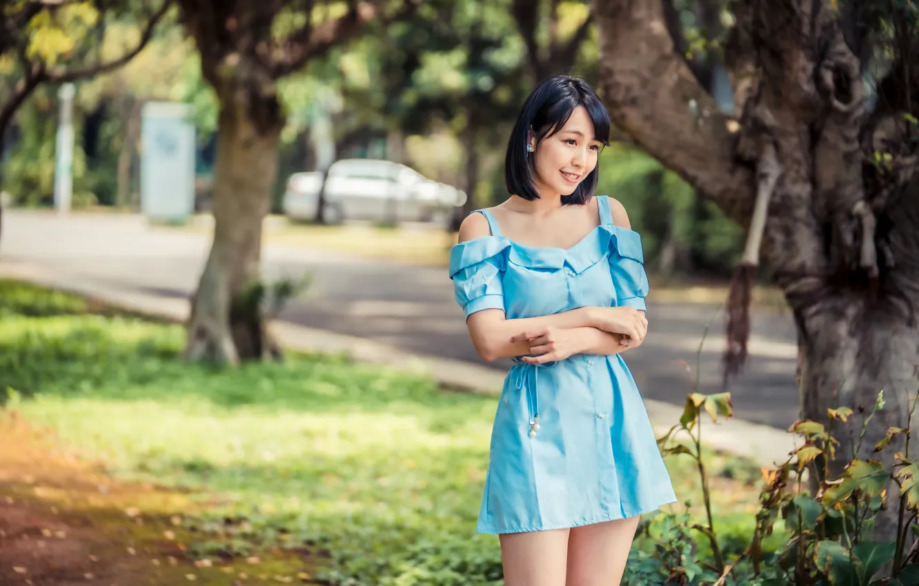 Photo wallpaper road, the sun, trees, pose, model, hands, makeup, figure