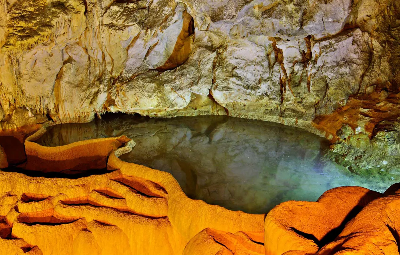 Photo wallpaper Greece, Peloponnese, Achaia, Cave Of The Lakes, Kalavryta