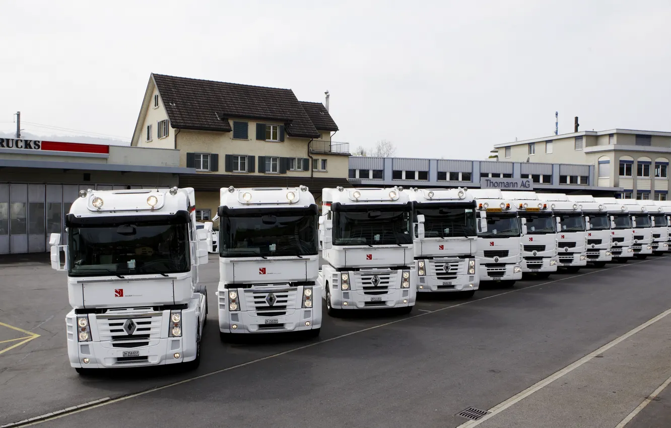 Photo wallpaper trucks, Renault, a number, white, Magnum, Premium Route, Midlum, Renault Trucks