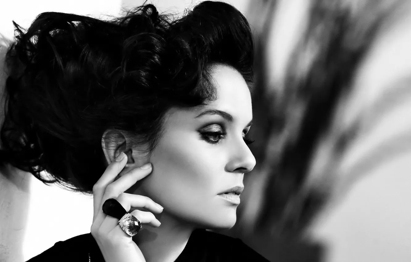 Photo wallpaper girl, actress, ring, hairstyle, black and white photo, Sarah Wayne Callies, Sarah Wayne Kellys