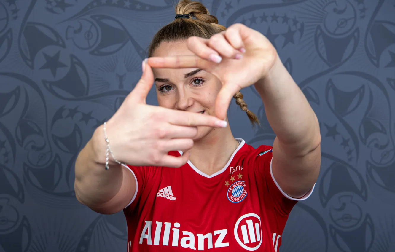 Photo wallpaper Sports, Women, Bayern Munich, Giulia Gwinn