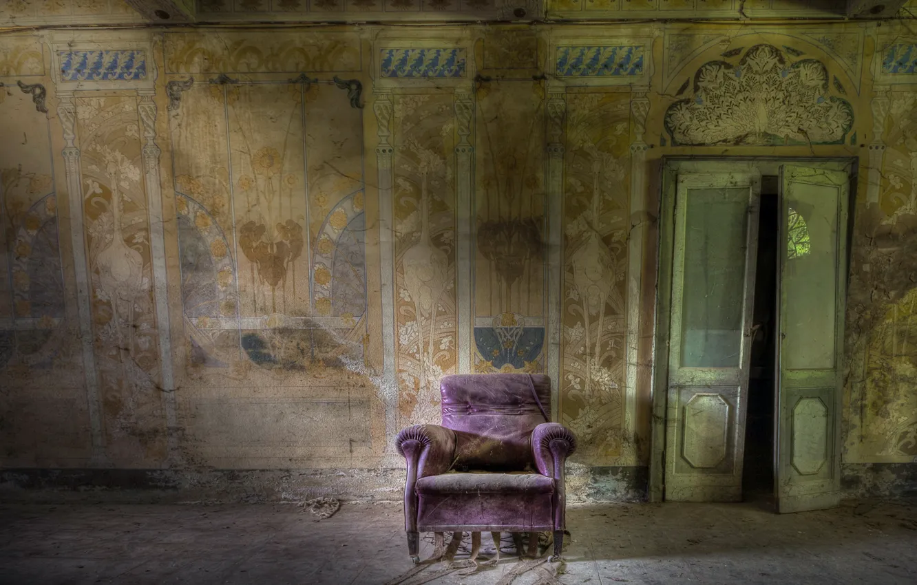 Photo wallpaper wall, chair, the door