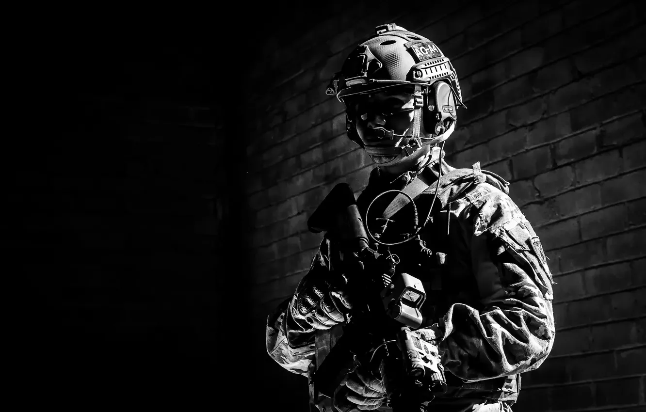 Photo wallpaper weapons, soldiers, black and white, male, equipment