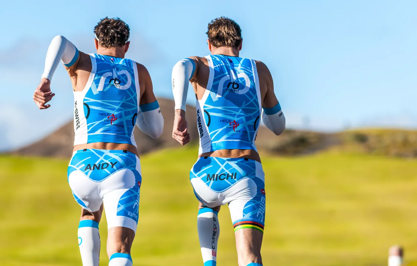 Photo wallpaper sport, running, athlete, synchronicity, photographer Ronny Kiaulehn