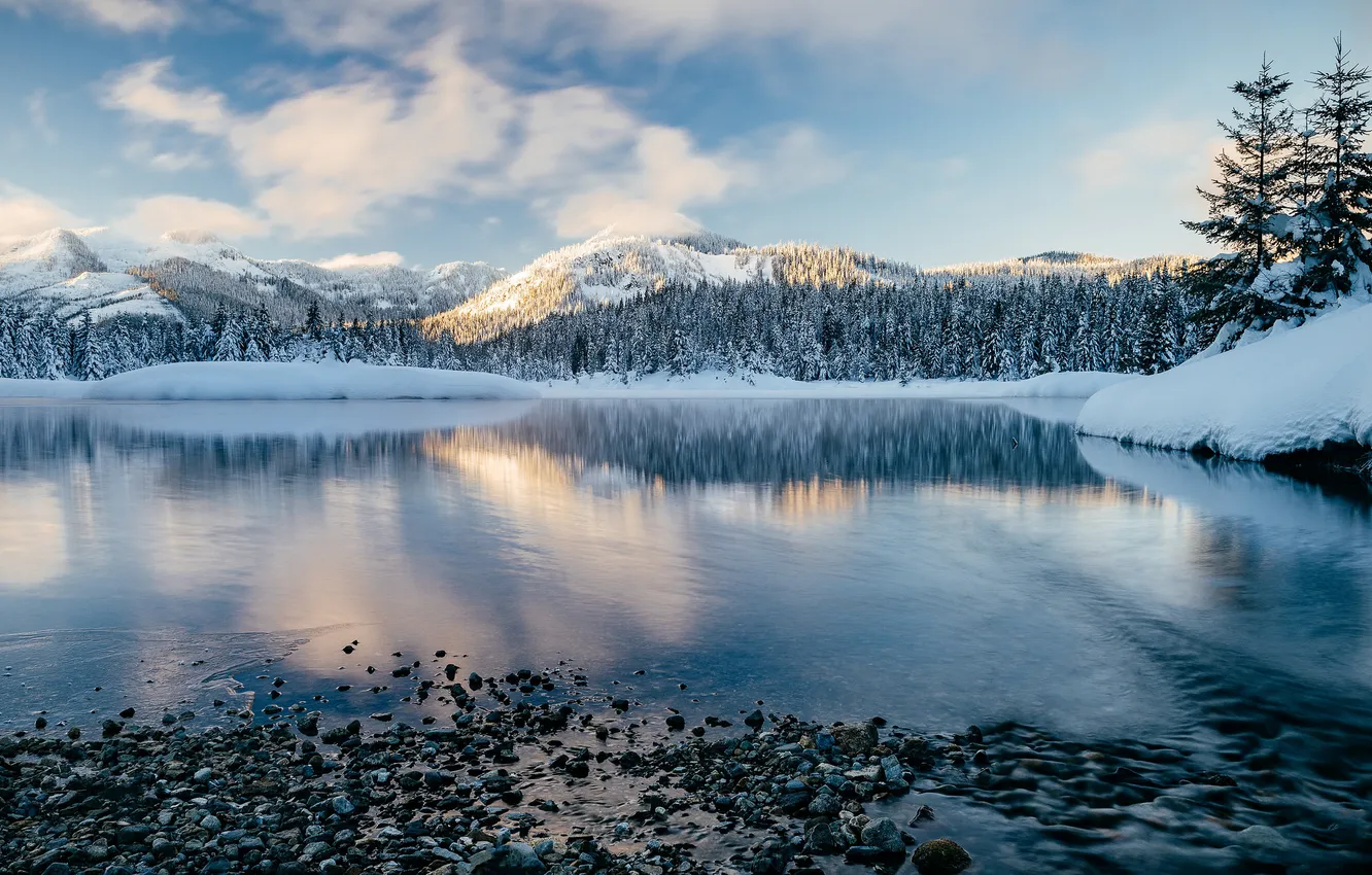 Photo wallpaper Washington, New Day Rising, Gold Creek Pond - Hyak