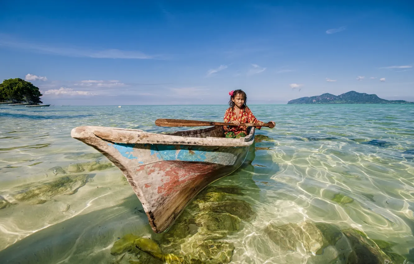 Photo wallpaper sea, boat, girl