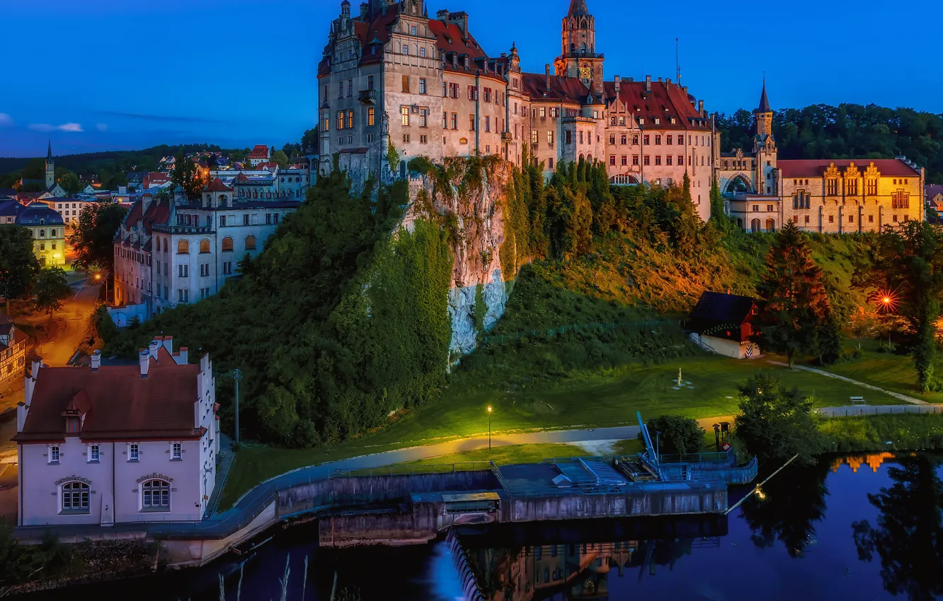 Photo wallpaper the city, river, castle, home, the evening, Germany, lighting, rock