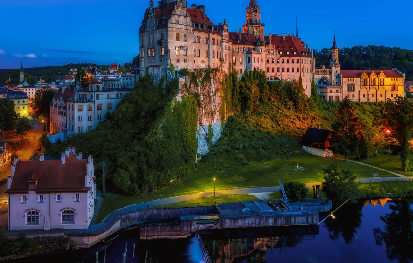 Photo wallpaper the city, river, castle, home, the evening, Germany, lighting, fortress