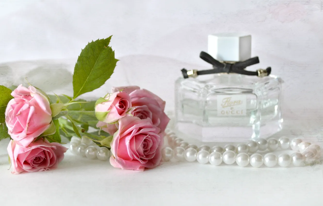 Photo wallpaper roses, perfume, necklace, vintage